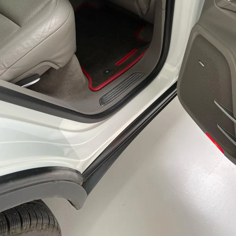 Porsche Cayenne White Door Sill Wrap