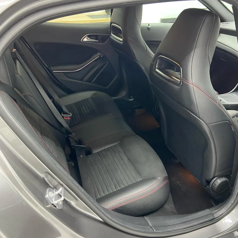 Mercedes-Benz GLA Premium Valet