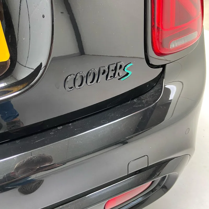 MINI Cooper S F56 Black Badges and Beltline Dechrome