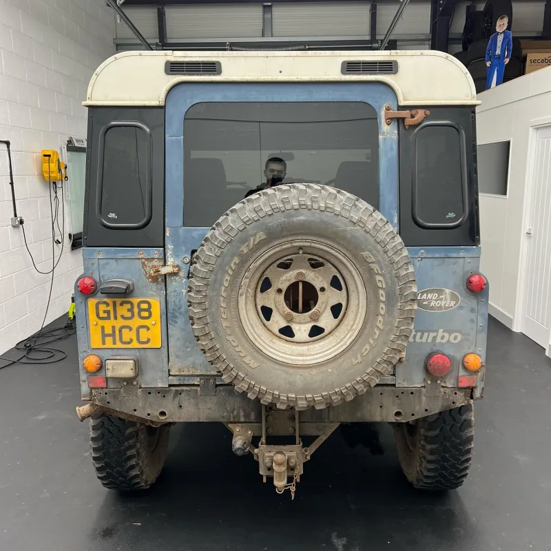 Land Rover Defender 90 5% Limo Window Tinting