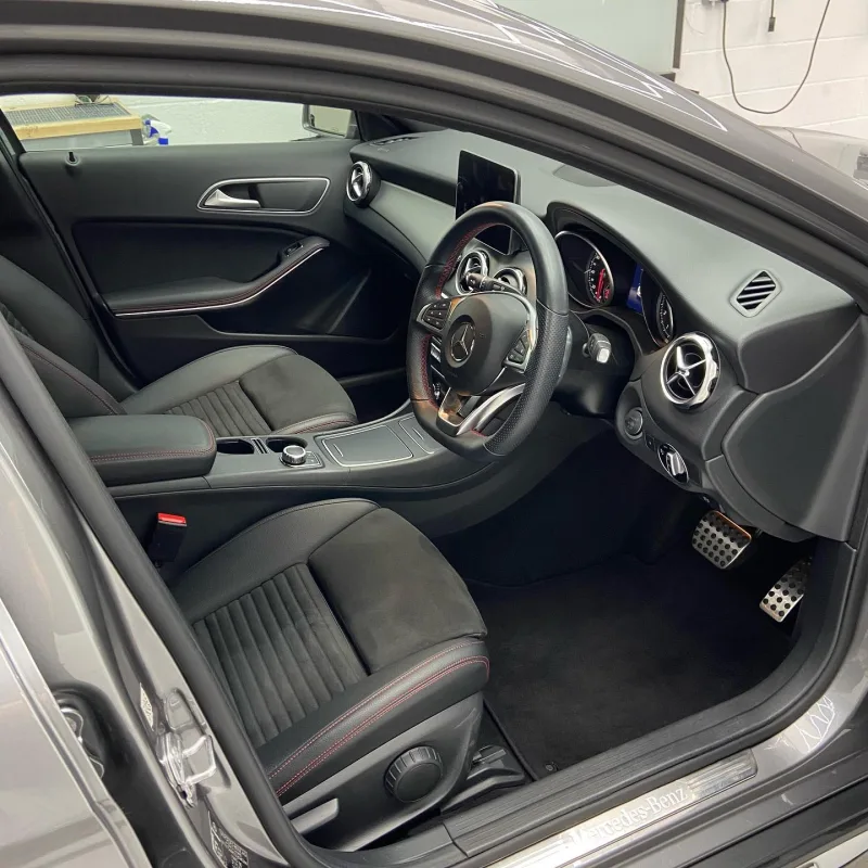Mercedes-Benz GLA Premium Valet