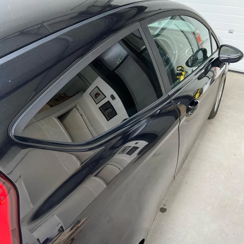 Black Ford Fiesta 5% Tint and Gloss Black Beltline