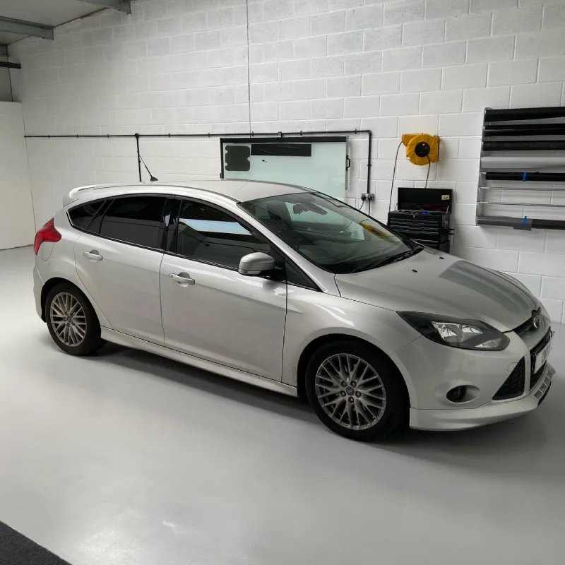 Silver Ford Focus Chrome Delete