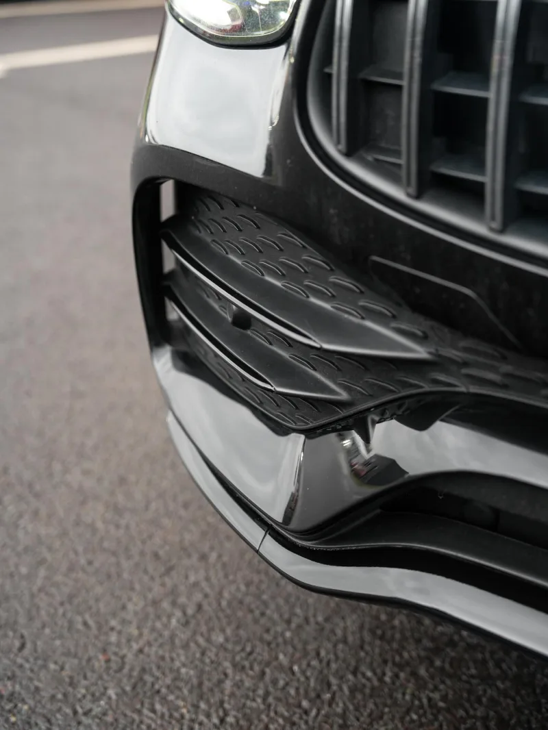Mercedes-AMG GLC 43 Chrome Delete & Side Step Replacement
