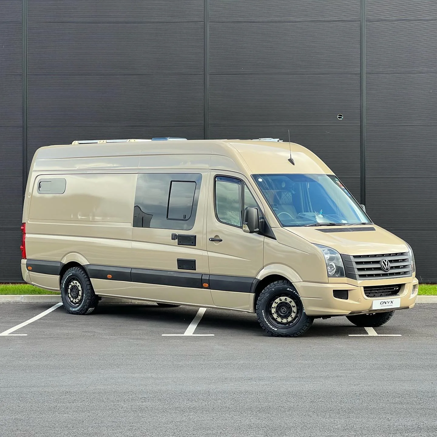 VW Crafter Full Sandstorm Gloss Wrap