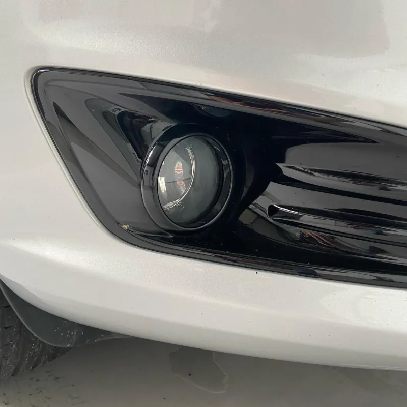 Ford Fiesta 5% Film and Full Chrome Delete