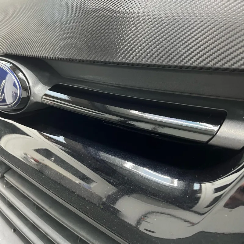 Ford Transit Custom Carbon-Effect Bonnet and Mirror Wrap