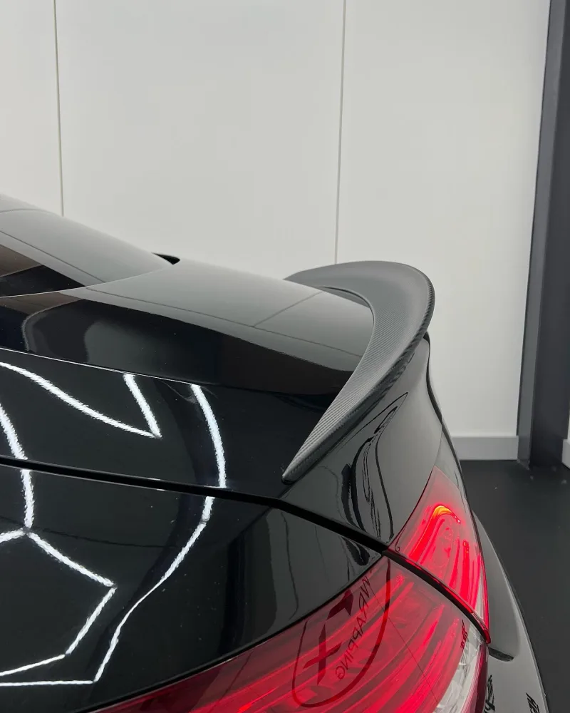 Mercedes C-Class Coupe C205 Carbon-Effect Details