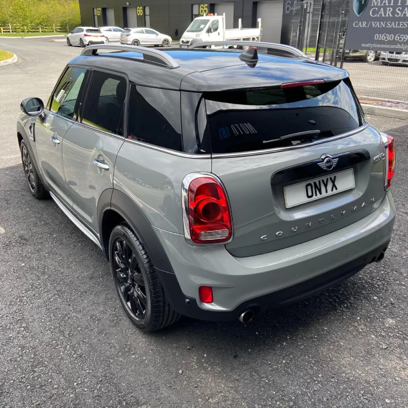 MINI Countryman F60 Bonnet Stripes & Valet