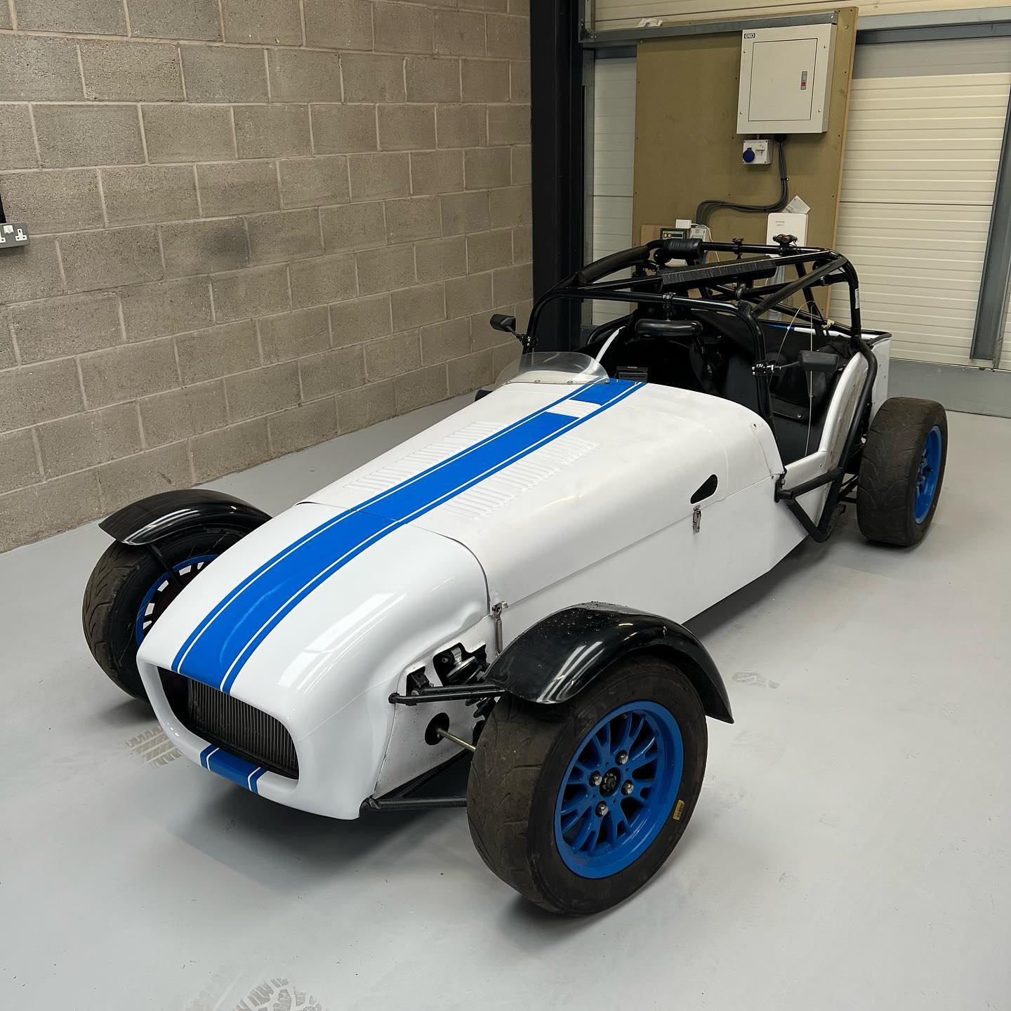 Caterham Polar White Wrap and Blue Bonnet Stripes