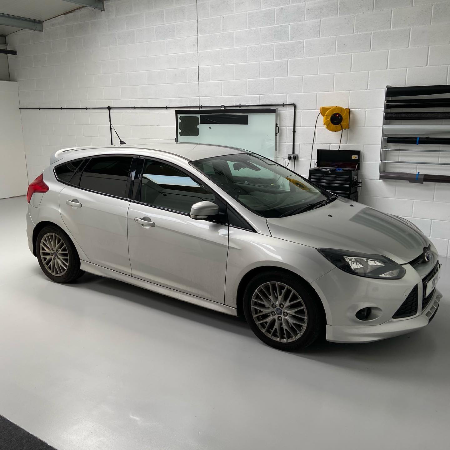 Silver Ford Focus Chrome Delete