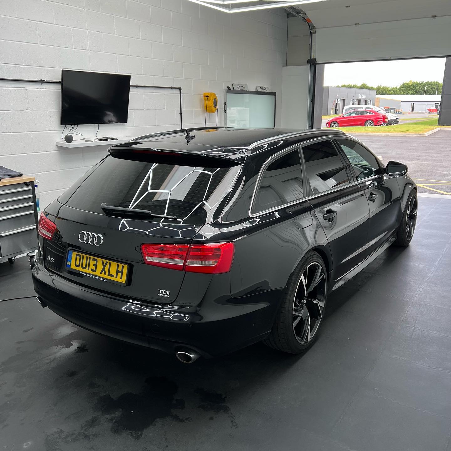 Audi A6 Avant 5% LLumar Rear Window Tinting