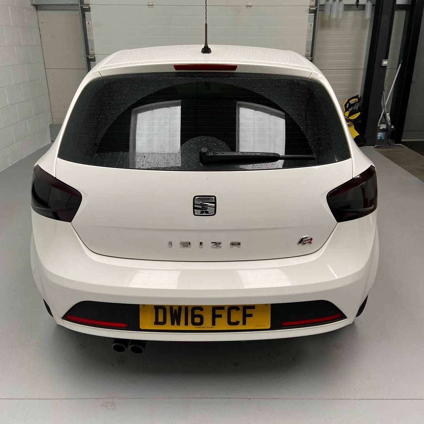 SEAT Ibiza Front & Rear Smoke Light Tinting