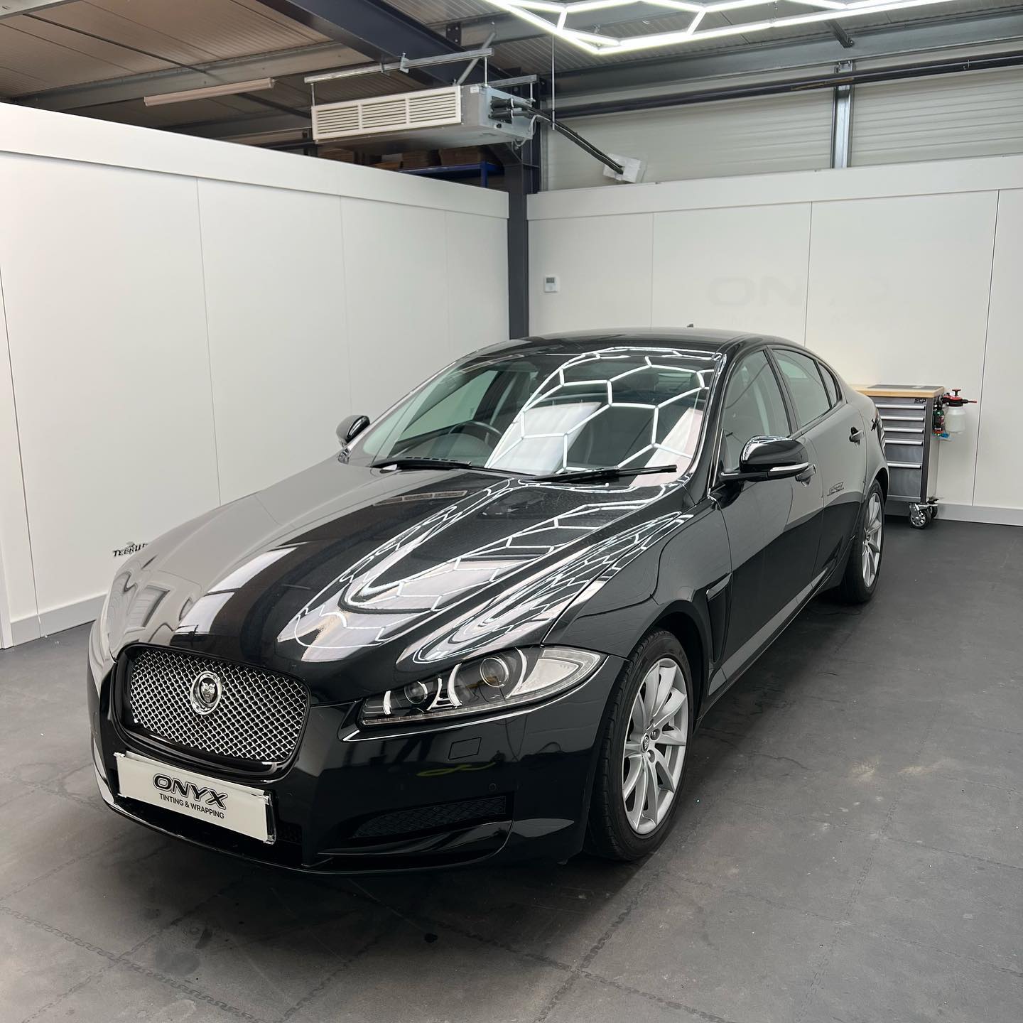 Jaguar XF Full Chrome Delete