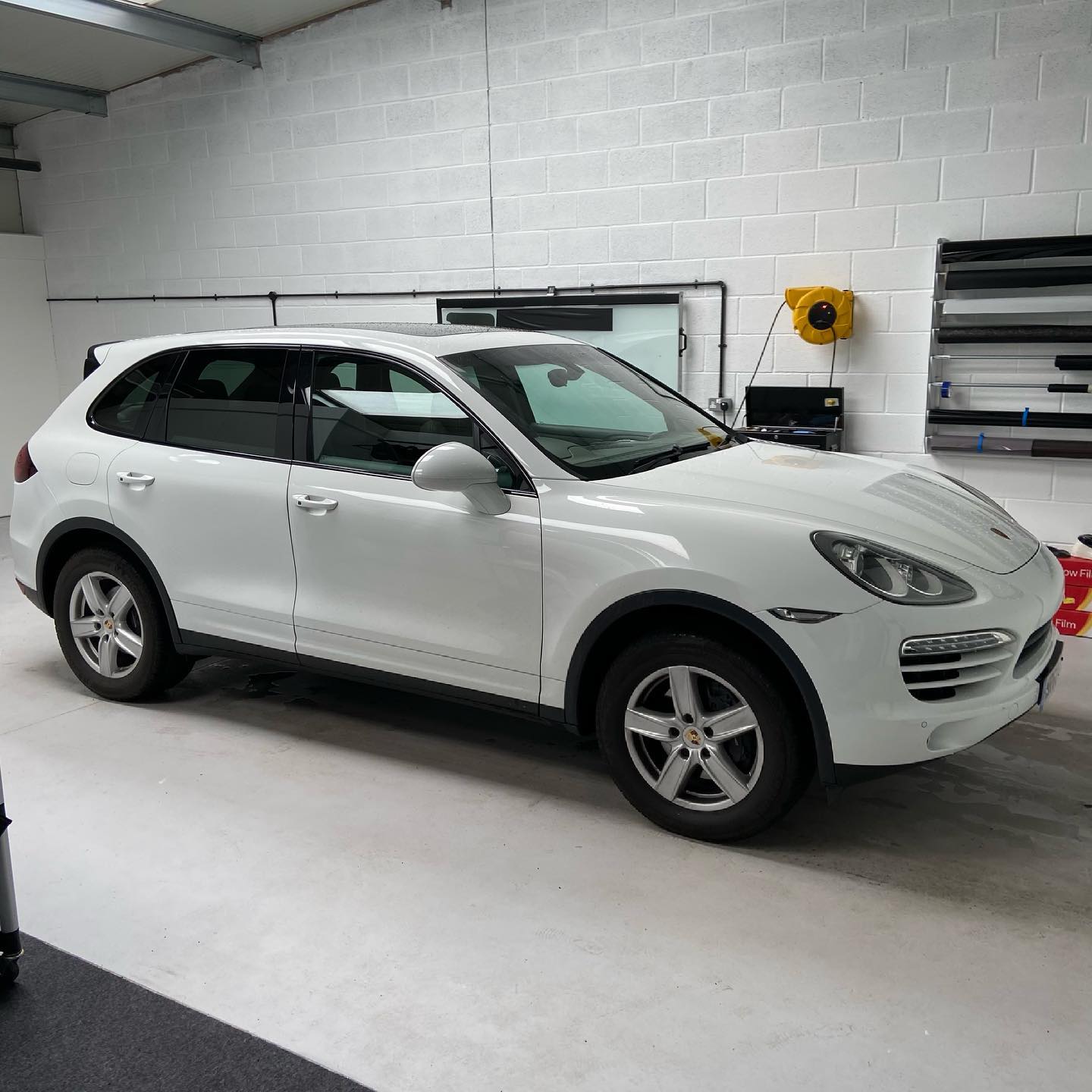 Porsche Cayenne Gloss Black Badges and Trim