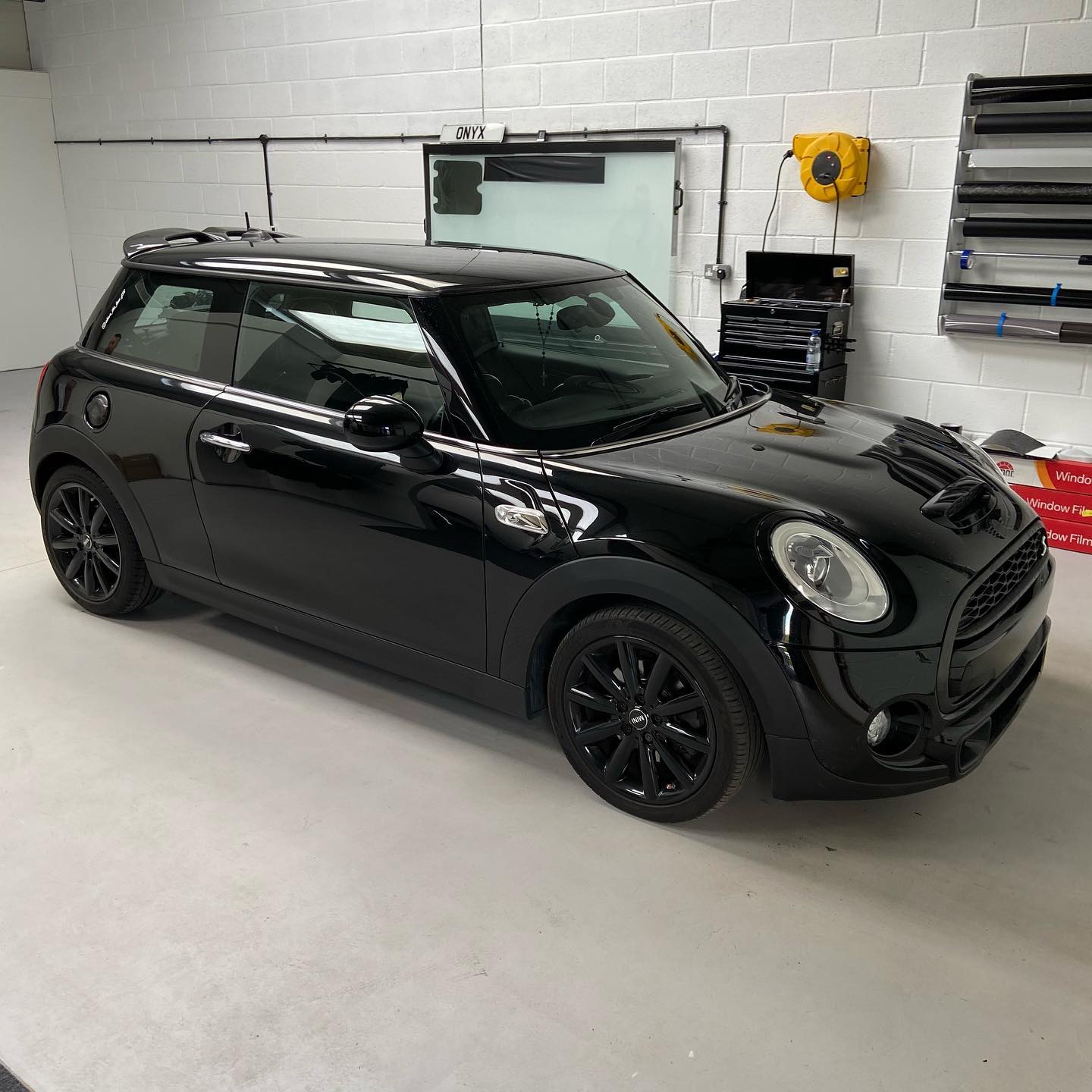 MINI Cooper S F56 Forged Carbon and Mint Details