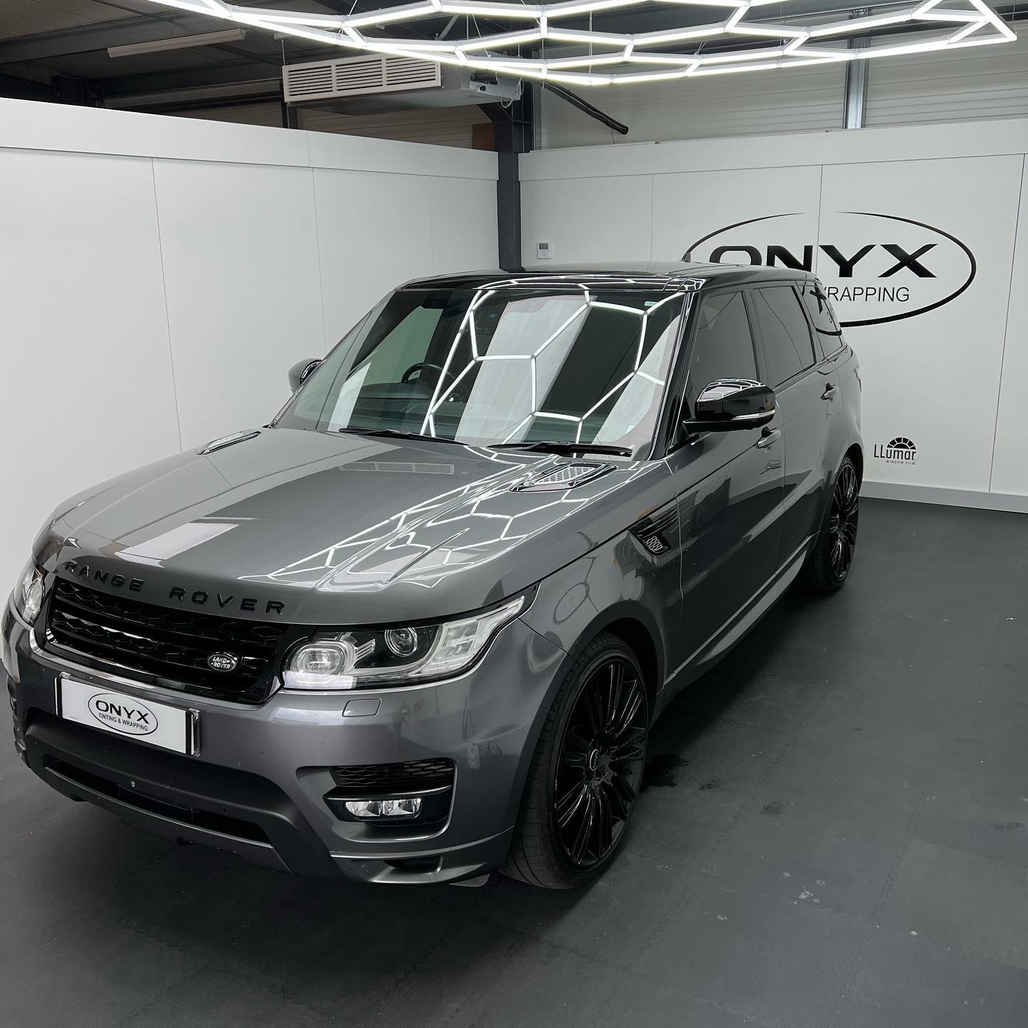 Grey Range Rover Sport Gloss Black Roof Wrap