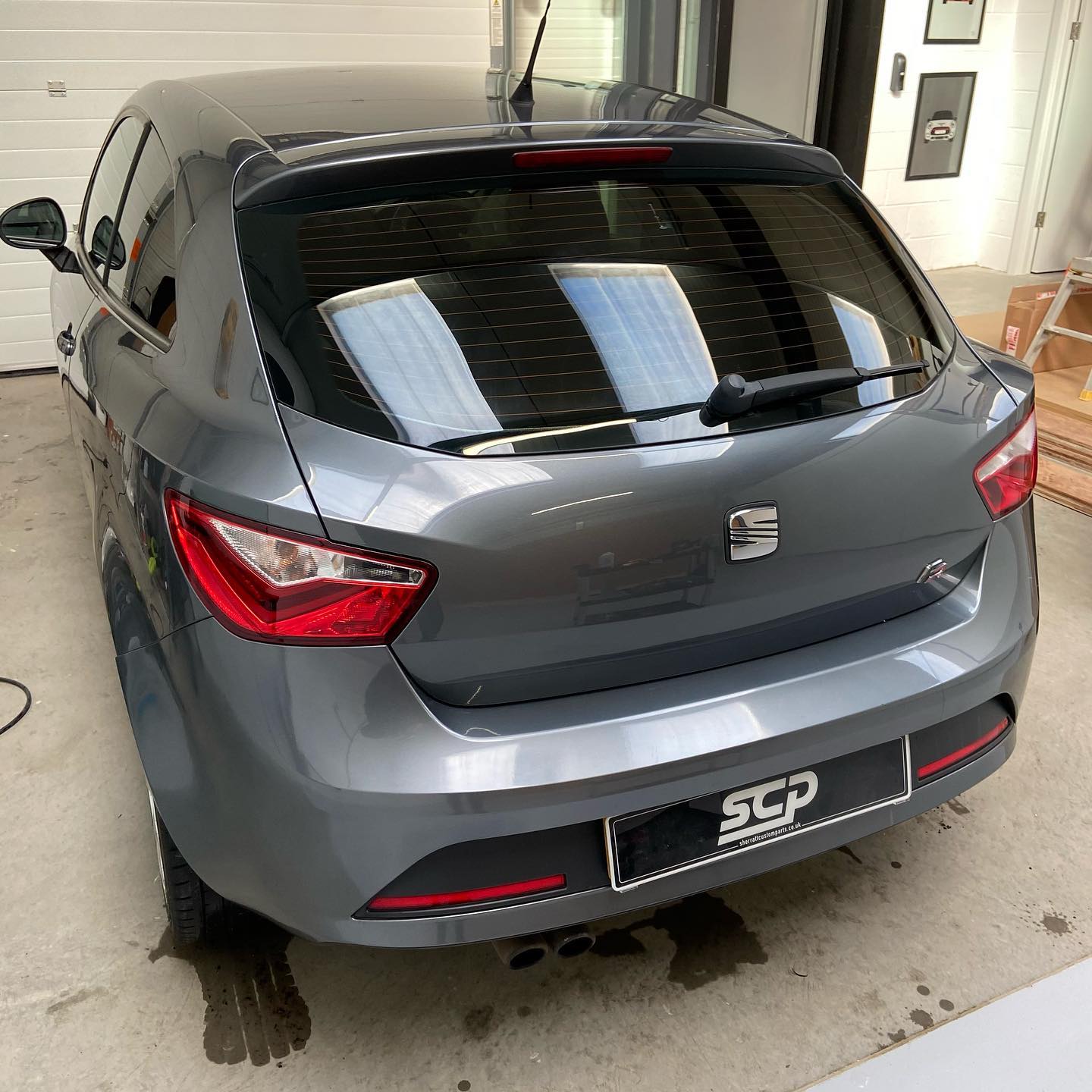 Grey SEAT Ibiza 15% Tint and Front Grille Dechrome